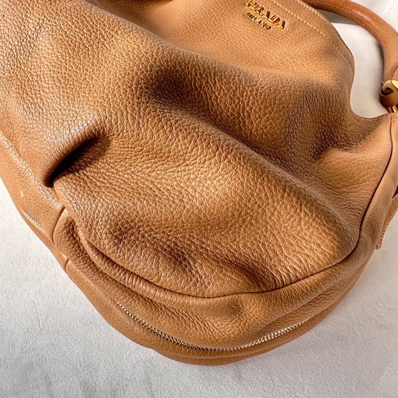 SOLD ❗️PRADA Vitello Daino Shoulder Bag Beige - Picture 9 of 15